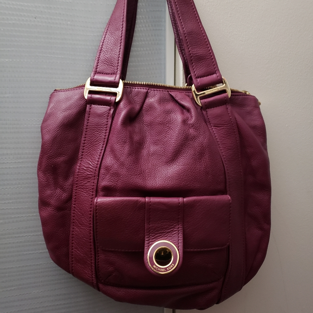 Preowned Michael Kors Purple Leather Shoulder Bag